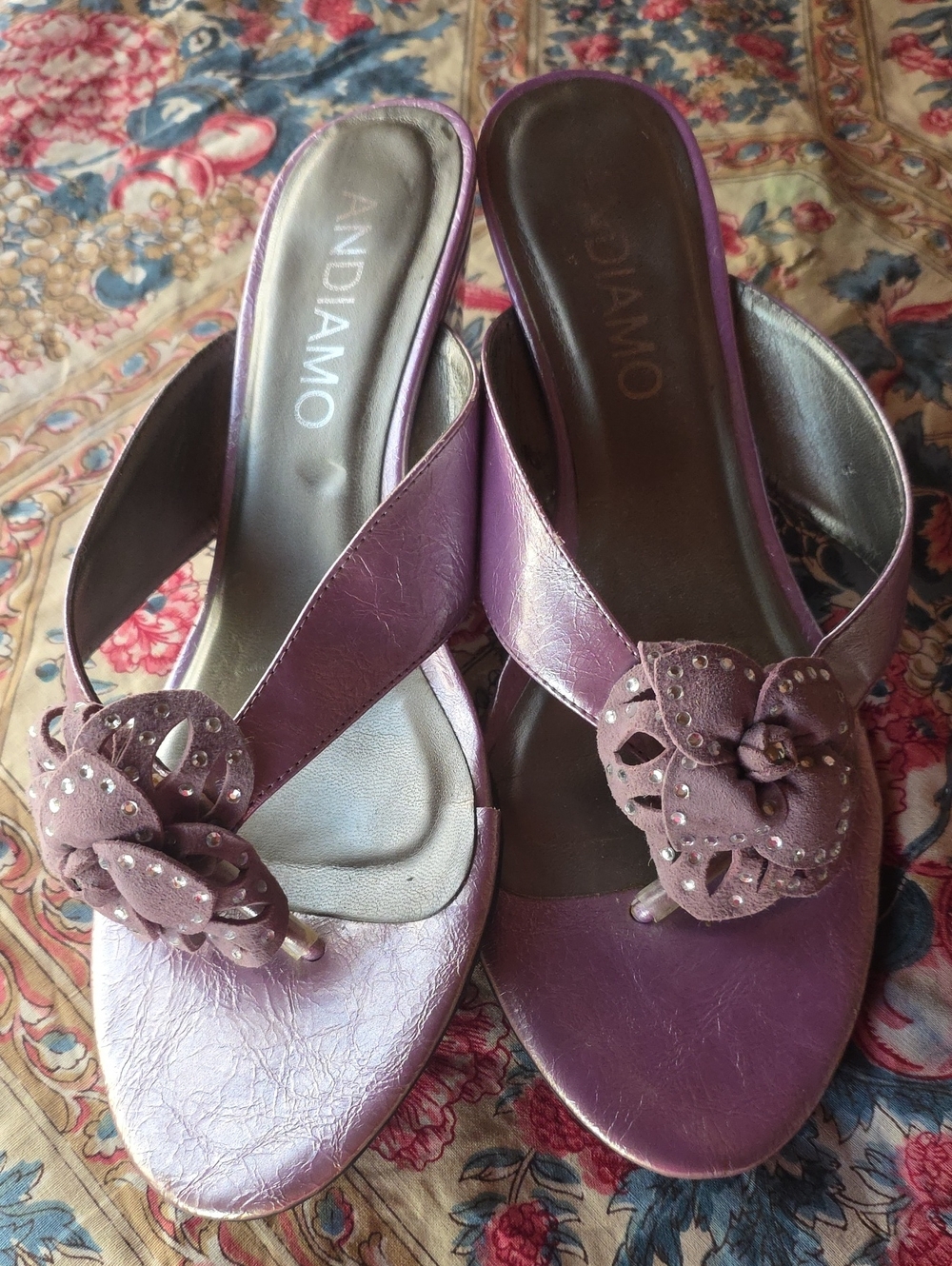 Andiamo Women's Purple Flower-Accent Slide Sandals 8.5M